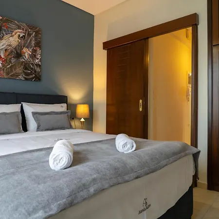 Anesis Aparthotel *
